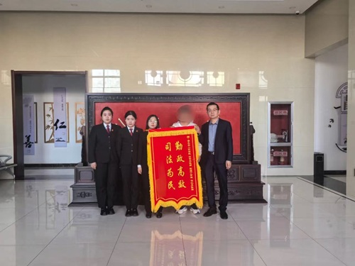 发挥先行调解优势 力促纠纷实质化解.jpg